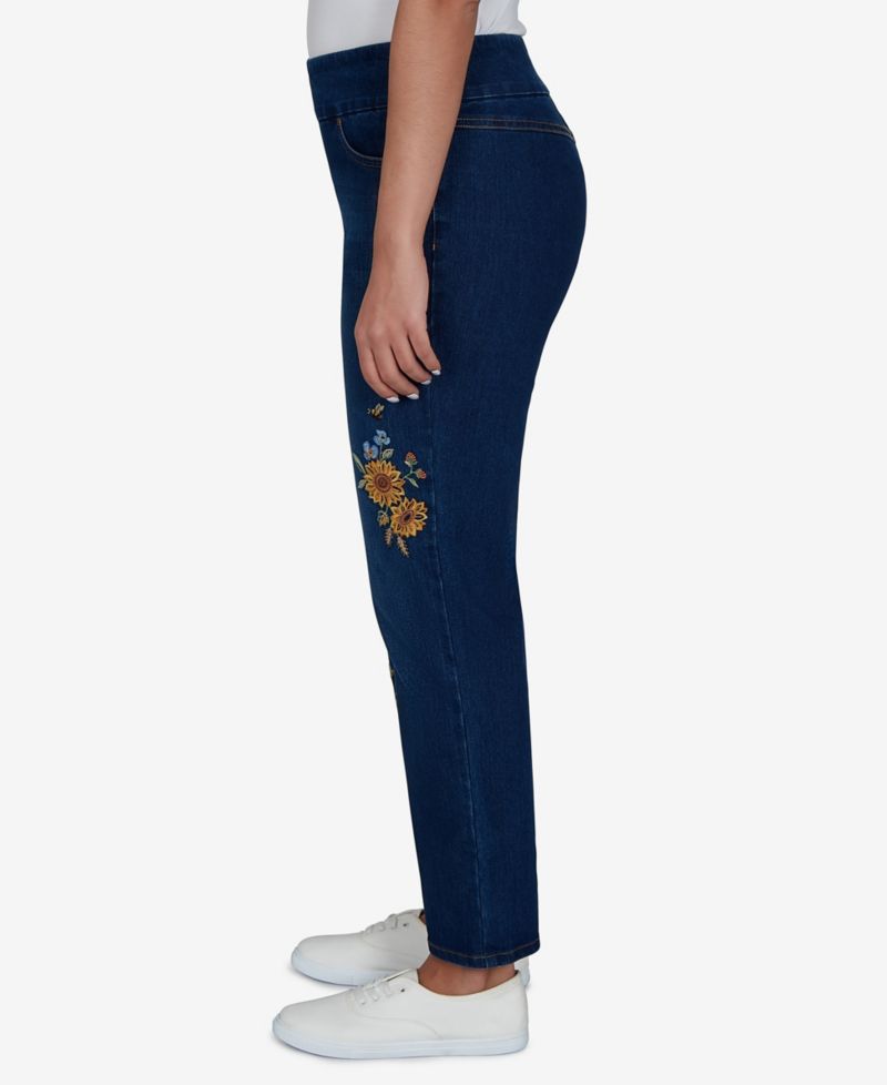 Petite Pull-On Straight Floral-Embroidery Denim Jeans