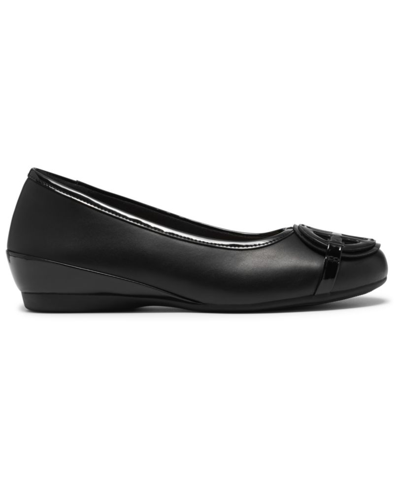 Women's Cathrynn Luna Slip-On Flats