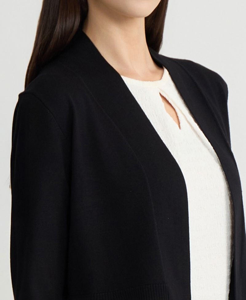 Women's Cropped Kissing Front Shrug