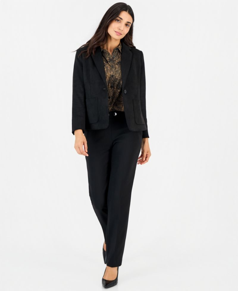 Women's Petite Button-Down Collared Blouse