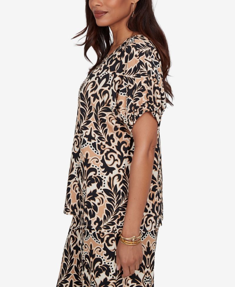 Petite Damask Textured Short-Sleeve Top