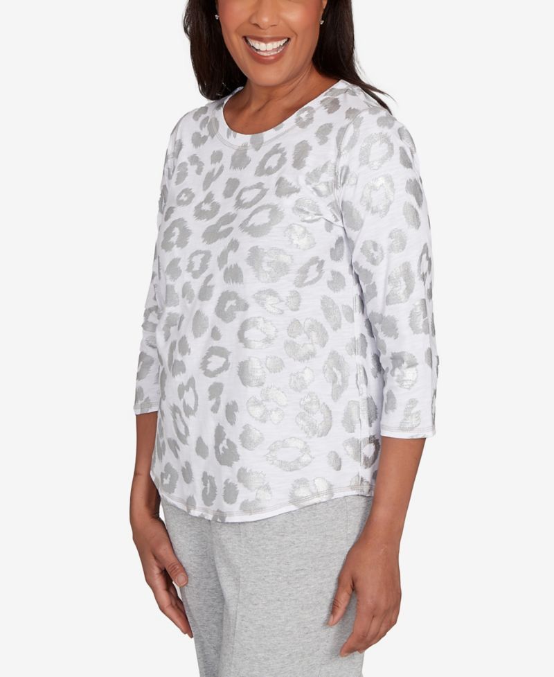 Petite Casual Vibe Monotone Crew Neck Animal Top