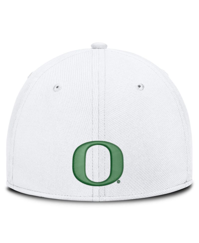 Men's White Oregon Ducks Game Day Rise Swooshflex Hat