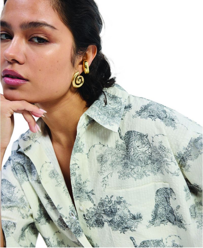 Women's Oversized High-Low Shirt in Animal print