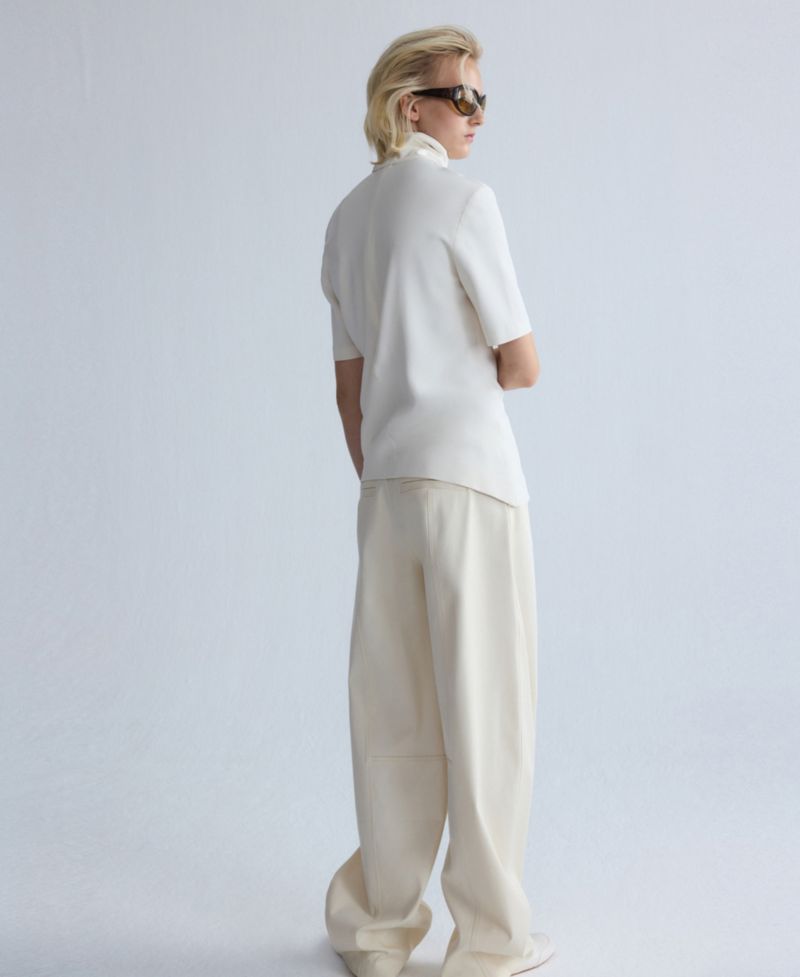 Women's Selection High-Neck Asymmetric-Hem Blouse