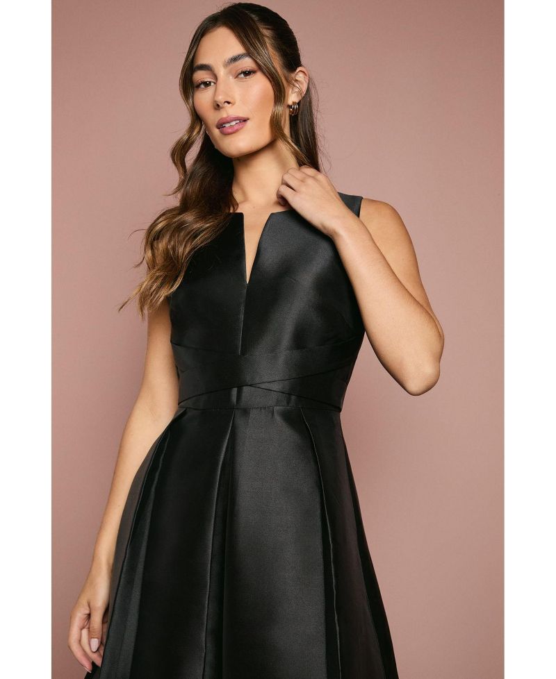 Women's Fit And Flare Sleeveless Dress