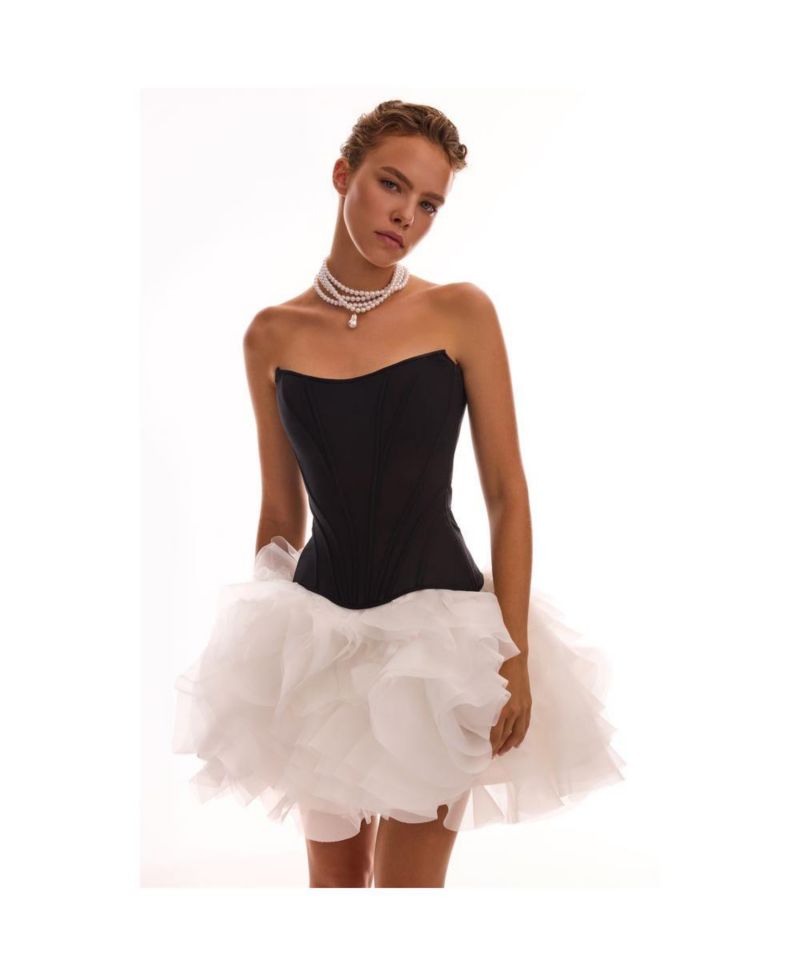 Women's Danceable mini skirt with ruched flower appliques
