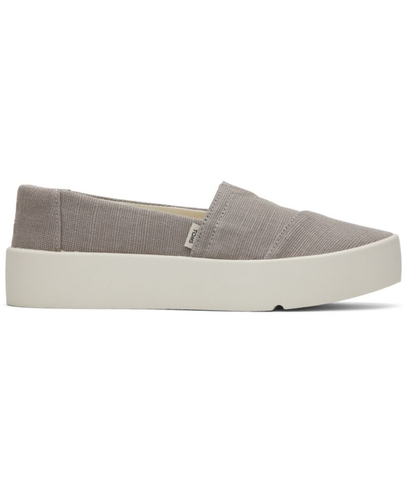 Women's Verona Slip-On Sneakers
