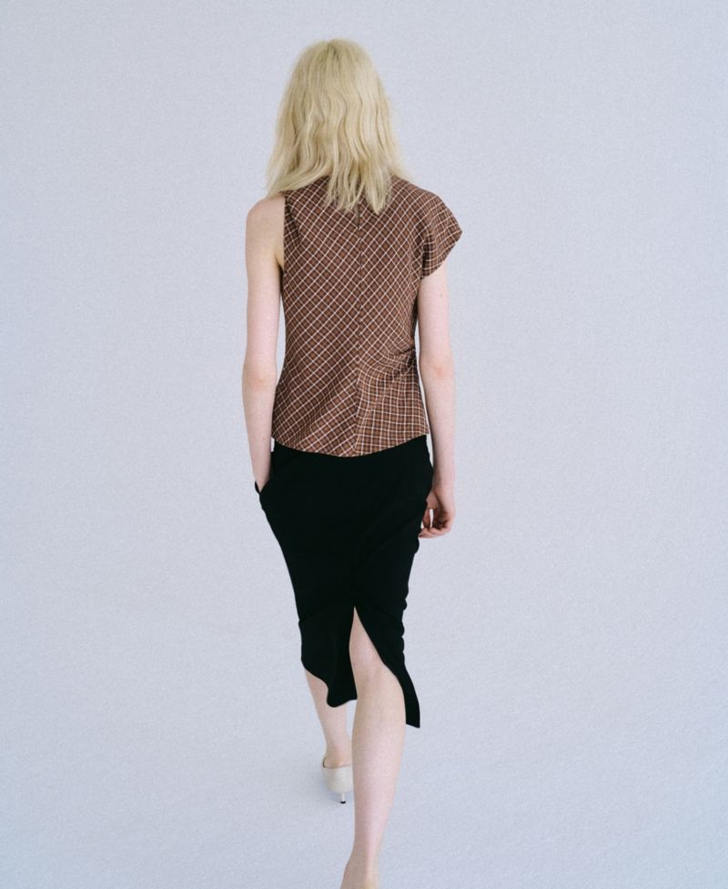 Women's Asymmetric Checked Sleeveless Blouse