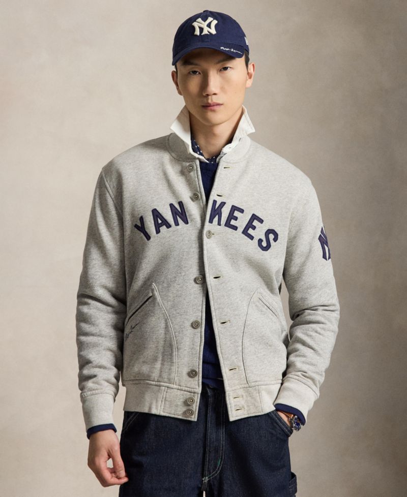 Men's and Women's New York Yankees™ Long-Sleeve Sweatshirt