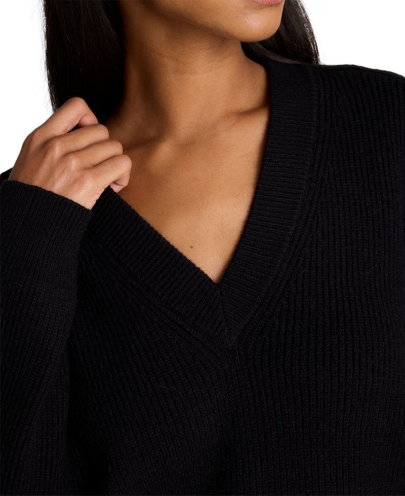 Women's Oversized V-Neck Boyfriend Sweater