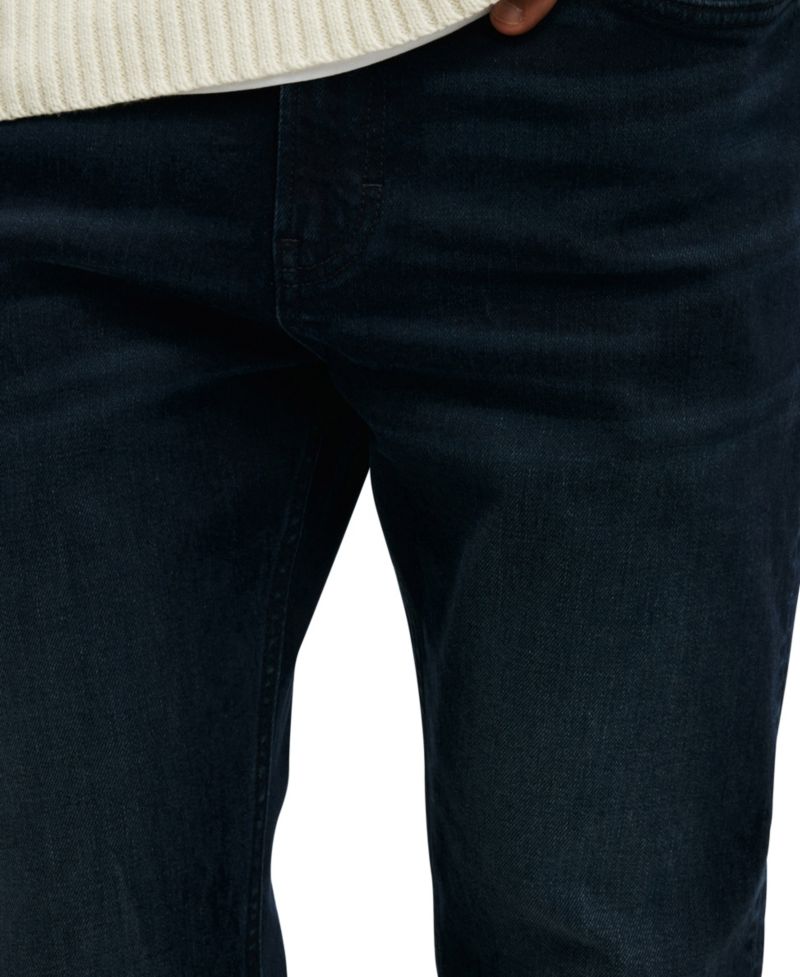 Men's Relaxed Tapered Jeans