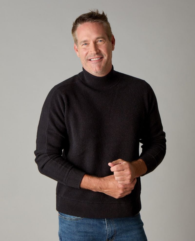 Men's Itch-Free Merino Wool Mock Neck Sweater with Lining