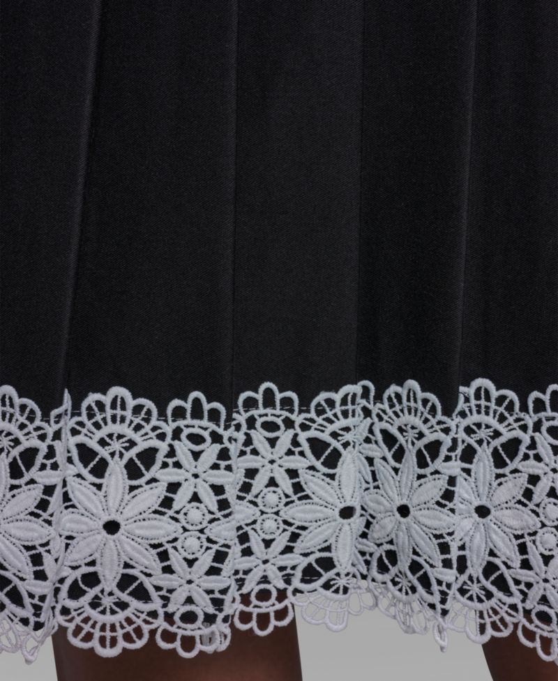 Women's Pleated Lace Trim Skirt