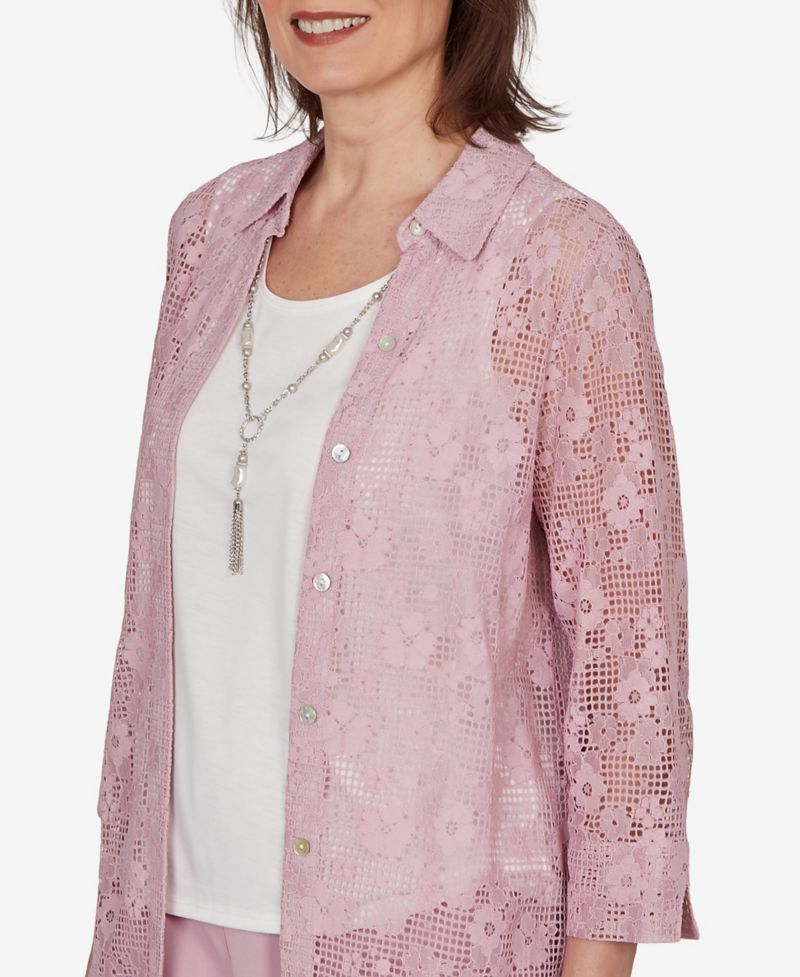 Women's Vintage Charm Floral Lace Two-In-One Top with Necklace