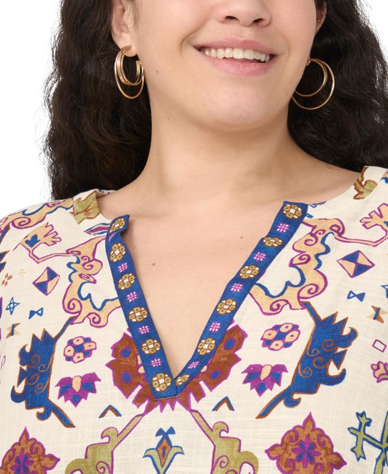 Plus Size Split V-Neck Top