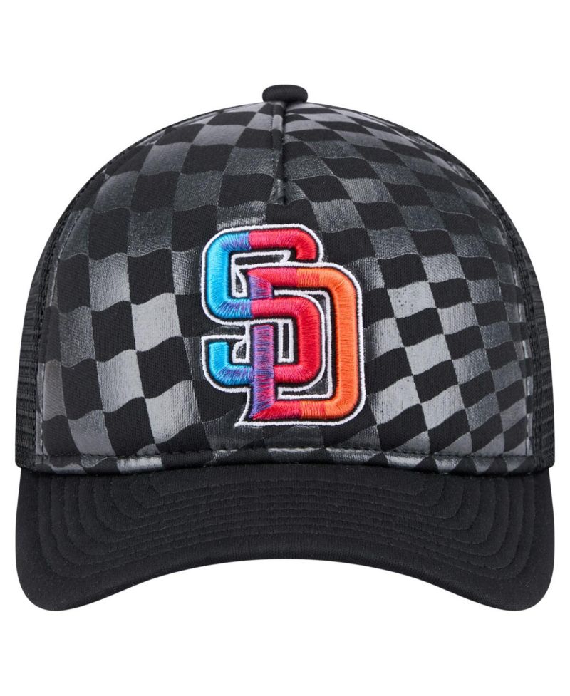 Men's Black San Diego Padres Gradient 9FORTY A-Frame M-Crown Trucker Adjustable Hat