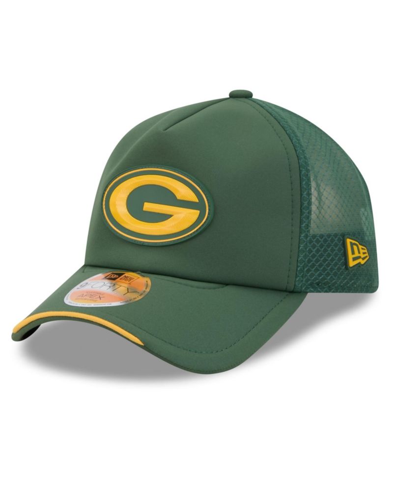 Men's Green Bay Packers 2026 Sideline Apex 9FORTY Adjustable Trucker Hat