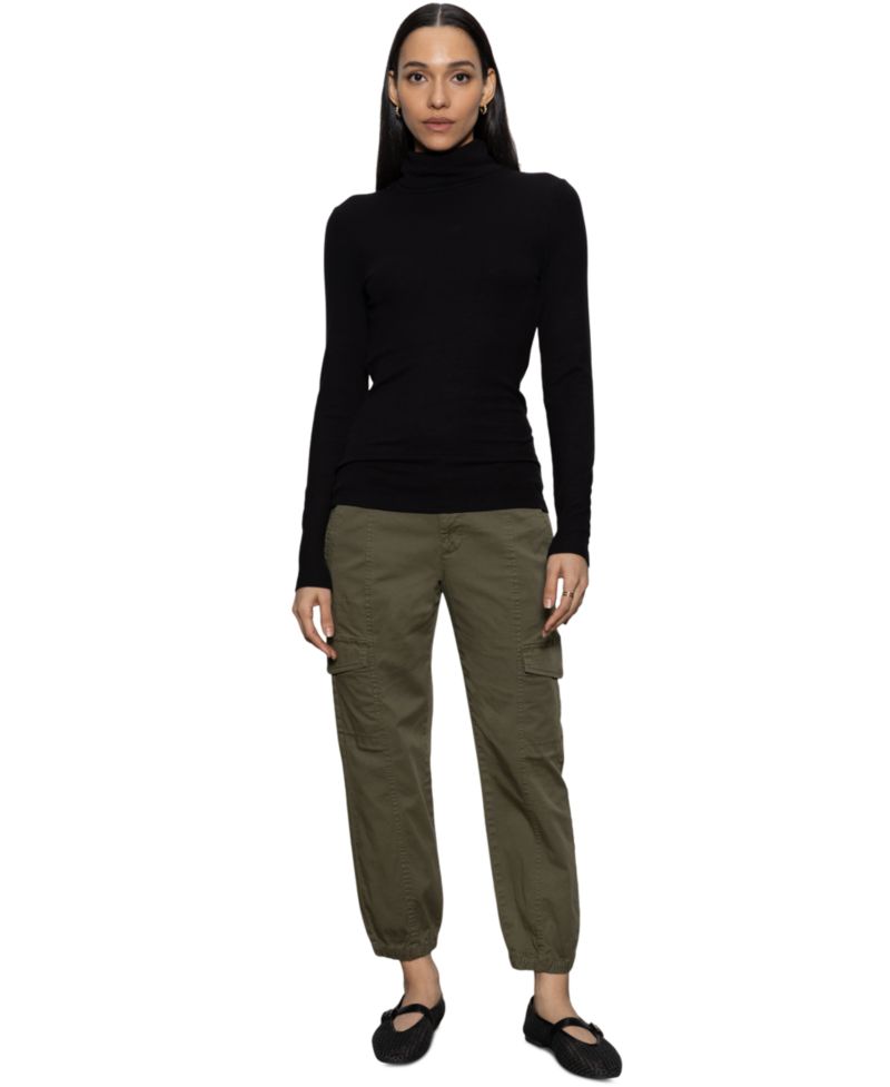 Essential Turtleneck Top