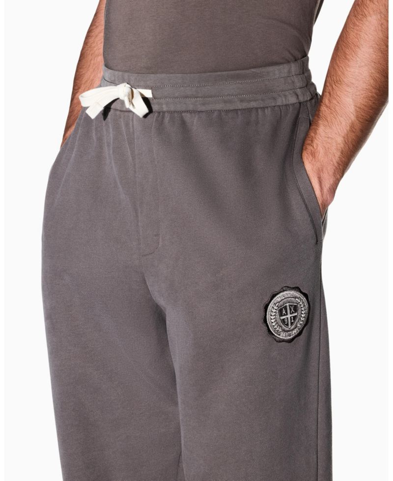 Men's Crossover Badge Jogger