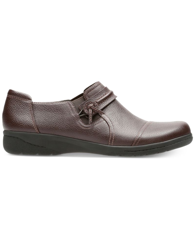 Collection Women's Cheyn Madi Flats
