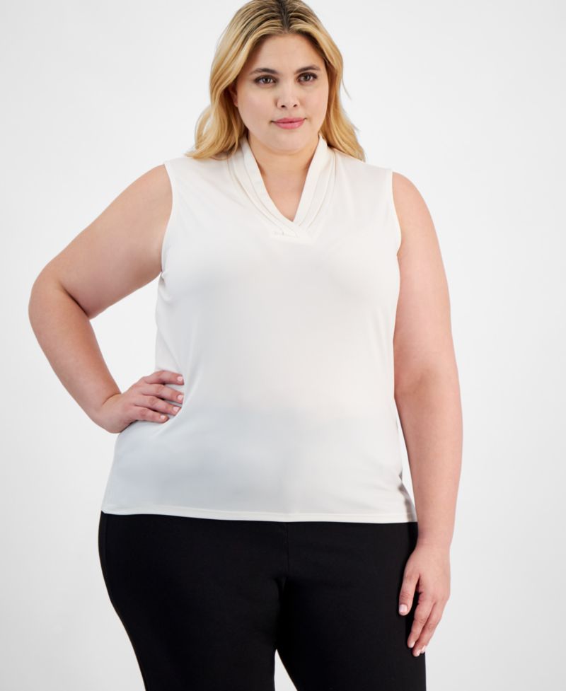 Plus Size Sleeveless Pleated V-Neck Top