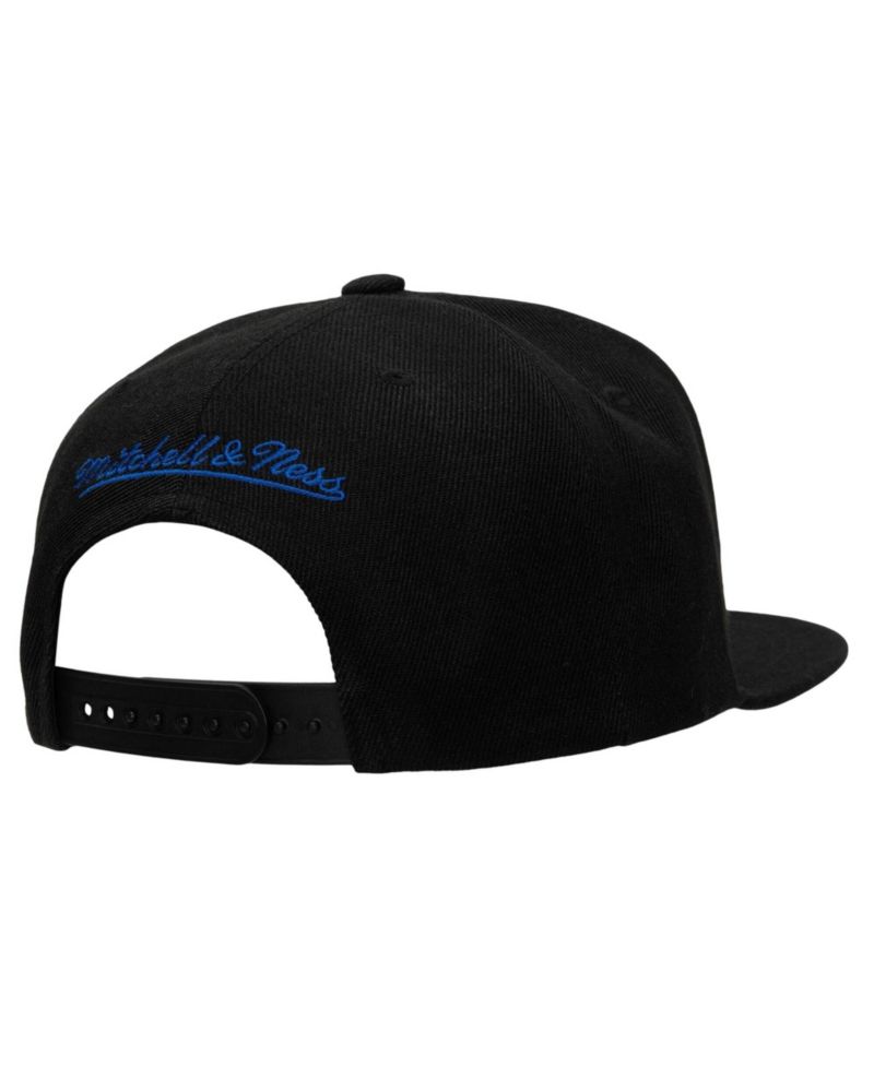 Men's Black LA Clippers Core Basic Snapback Hat