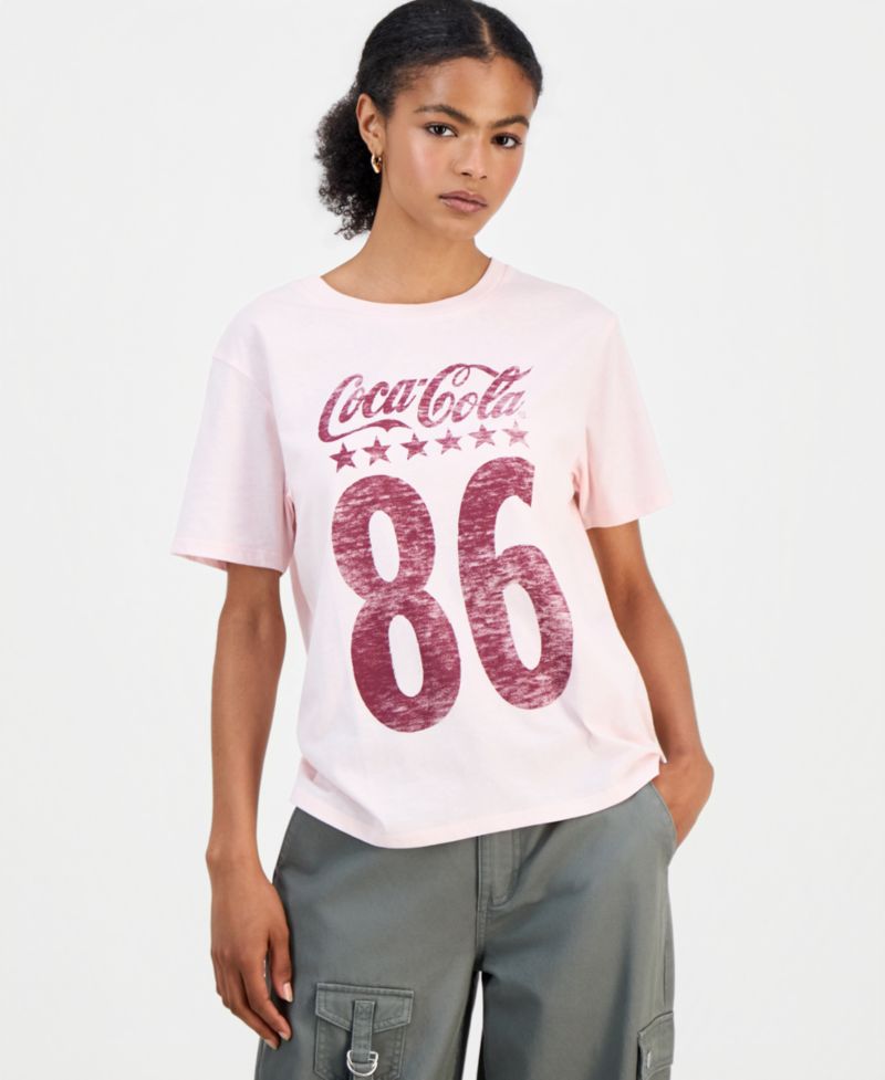 Juniors' Coca-Cola 86 Graphic T-Shirt