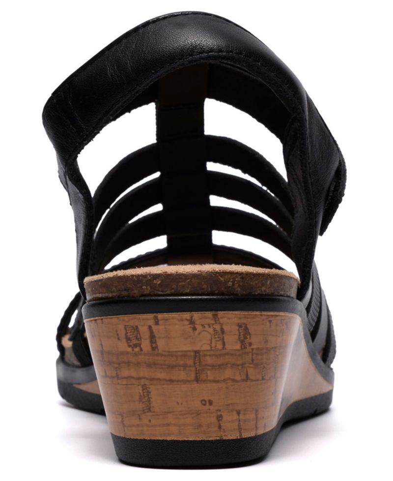 Women's Kacha Step Round Toe Sandals