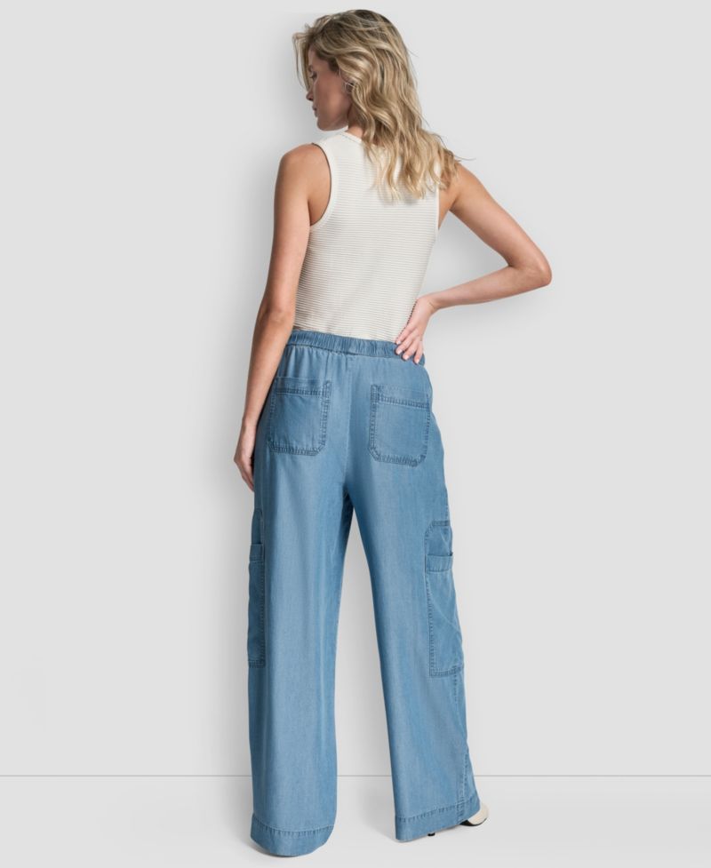 Women's Patch Pocket Detail Pull-On Pants