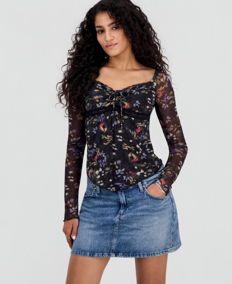 Juniors' Sweetheart-Neck Long-Sleeve Mesh Top