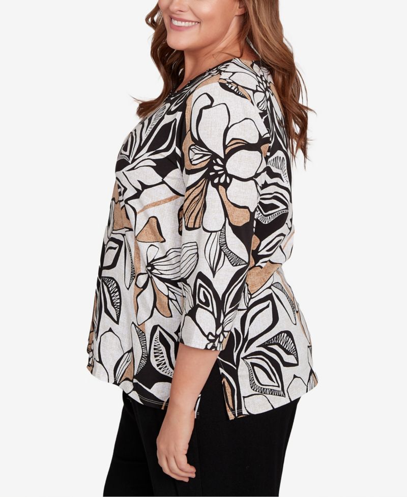 Plus Size Floral Leaf Embellished Top