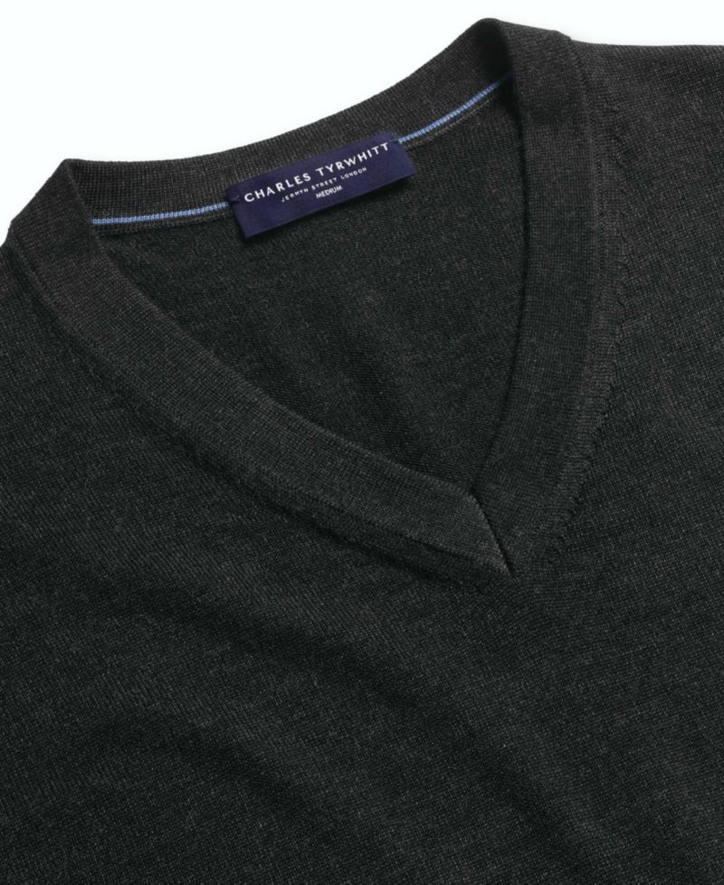 Men's V-Neck Regular-Fit Sweater