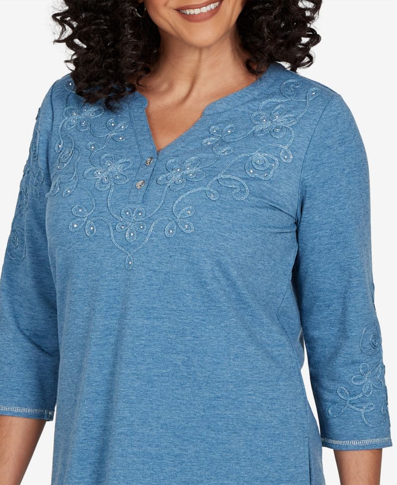 Women's V-Neck 3/4-Sleeve T-Shirt