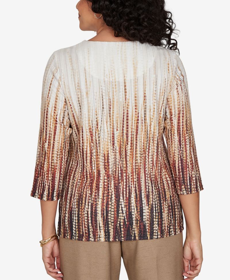 Petite Union Square Textured Ombre 3/4-Sleeve Top With Necklace