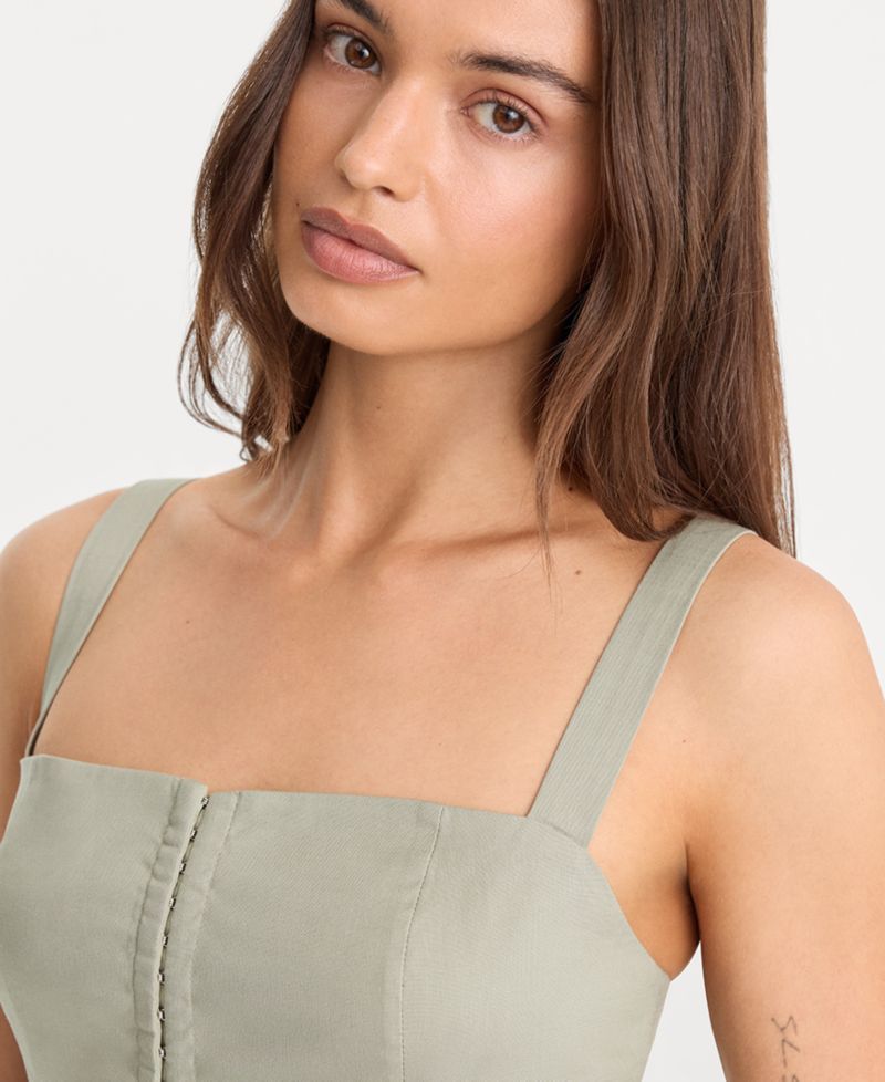 Women's Blend Sleeveless Top