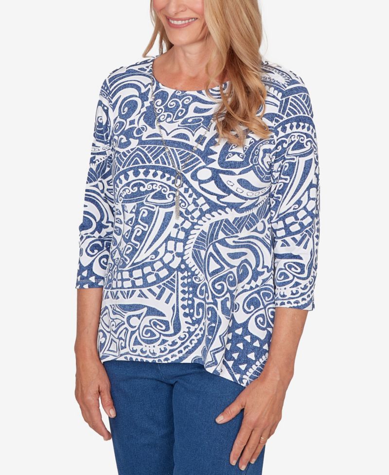 Women's Classic Paisley Swirl SharkBite Hem Top with Necklace