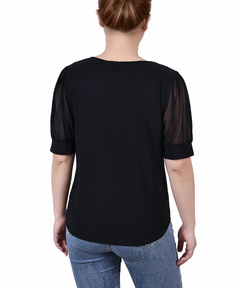Petite Size Short Puff Sleeve V-neck Top