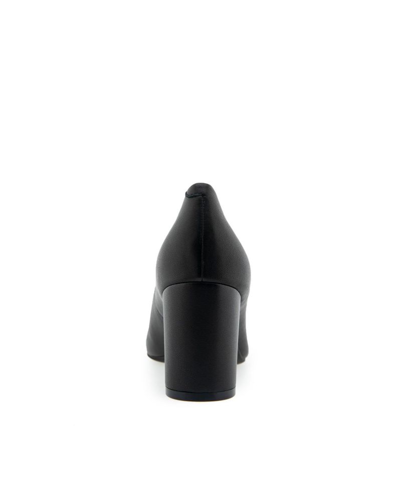 Women's Betsy Pumps