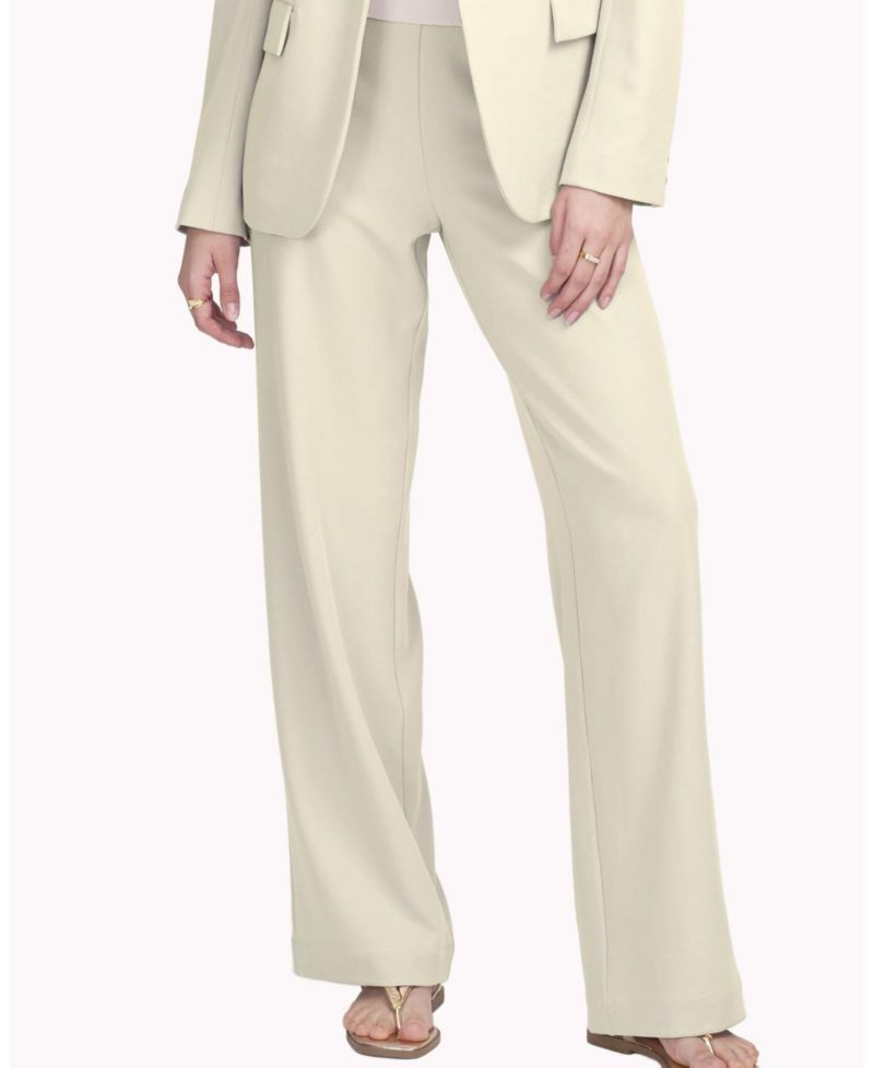 Women's Woven Pant With Button