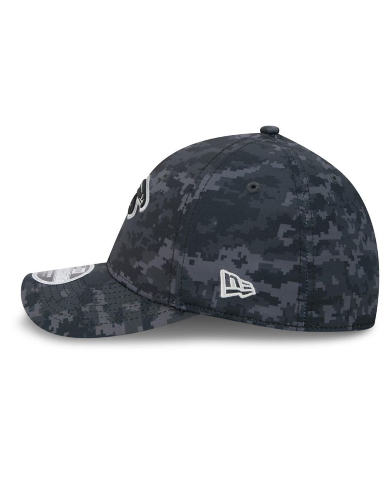 Men's Black Atlanta Falcons 2026 Salute to Service 39THIRTY Flex Hat