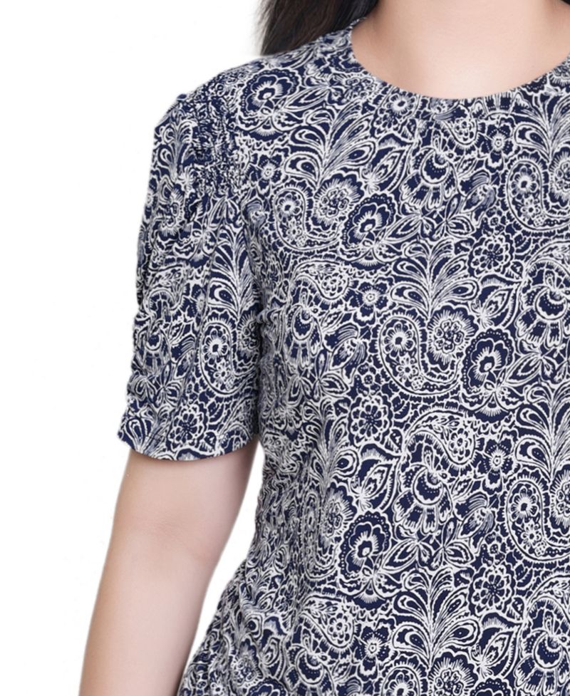 Petite Short Sleeve Scoop Neck Top