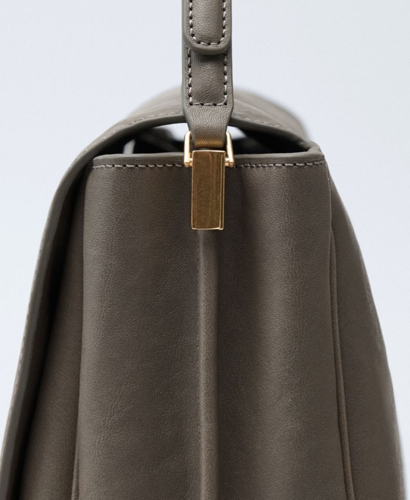 Women's Selection Medium Leather Flap Shoulder Bag