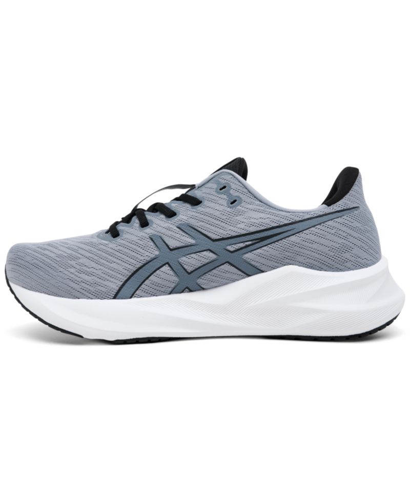 Men's VERSABLAST 4 Running Sneakers from Finish Line