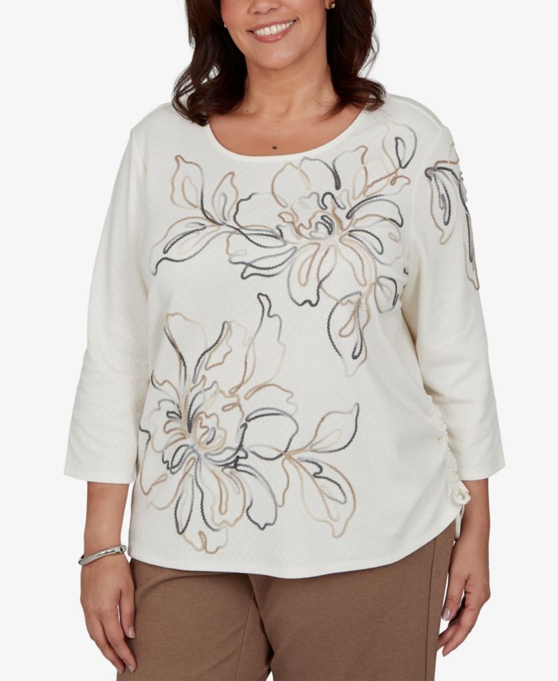 Plus Size Floral 3/4-Sleeve Top