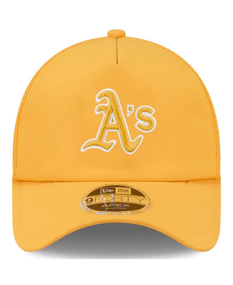 Men's Gold Athletics 2026 Batting Practice Apex 9FORTY Adjustable Trucker Hat