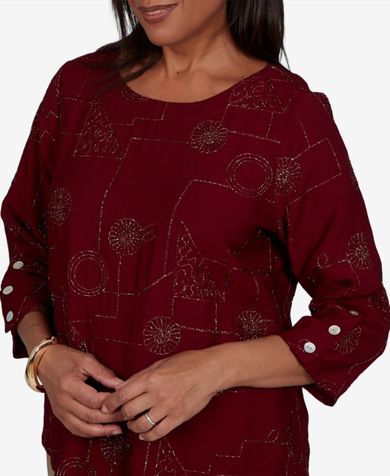 Petite Union Square Geometric-Floral 3/4-Sleeve Crewneck Rayon-Nylon Blend Blouse