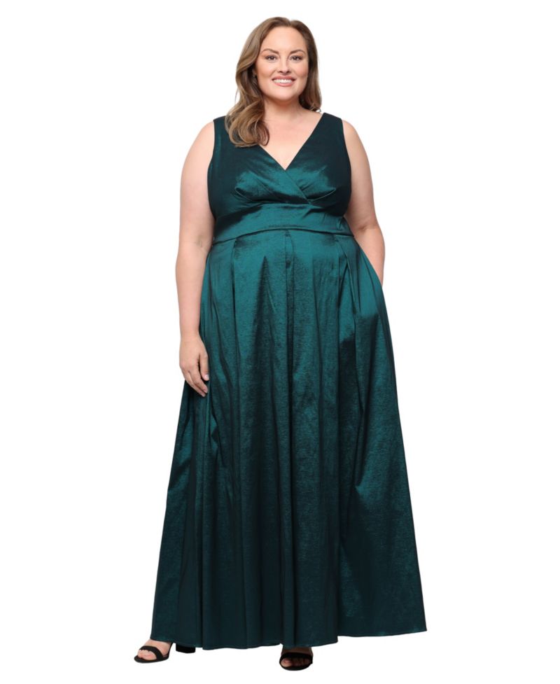 Plus Size Sleeveless Taffeta Ball Gown