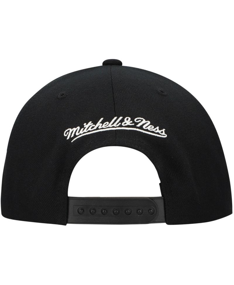 Men's Black Boston Bruins Team Snapback Hat