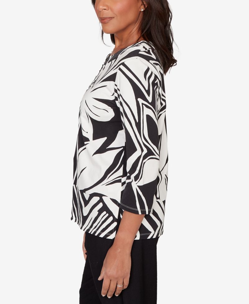Women's Crowd Pleaser Dramatic Abstract Floral Split Neck Top